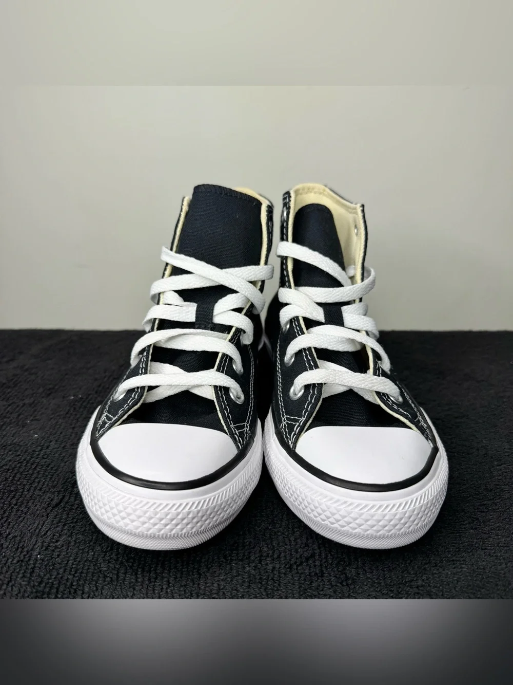 Converse Chuck Taylor All Star High Top Black White Youth Size 1.5 Sneakers